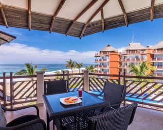 Breathtaking Beachfront Condo with luxurious amenities! - Puerto Escondido - Balkon