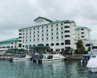 Seafest Hotel - Semporna - Building
