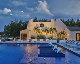 Grand Isle Resort's 3 Bedroom Ocean View, Near Vibrant Local Markets, 2 Rooms - Georgetown - Pool