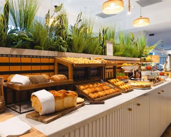Novotel Paris Suresnes Longchamp - Suresnes - Buffet