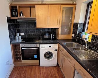 Lakeview luxury Apartments - Nottingham - Kitchen