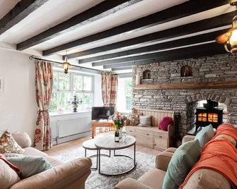 Coachmans Cottage 4 Bedroom House Vrbo - Ventry - Living room