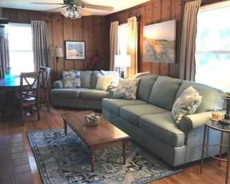 A Cottage with a View - Newport - Sala de estar