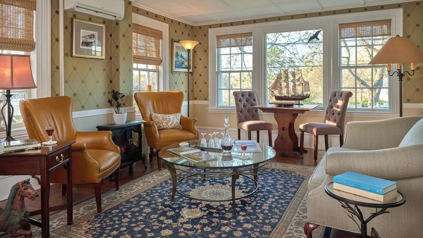 Old Manse Inn