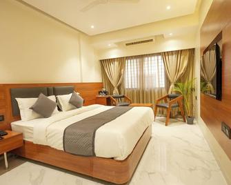 Hotel Sai Kamal - שירדי - חדר שינה