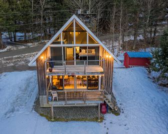Classic Stowe Ski 3 Bedroom Chalet by RedAwning - Stowe - Building