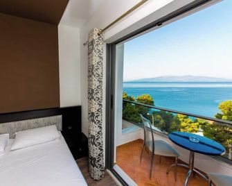 New Heaven Hotel - Sarandë
