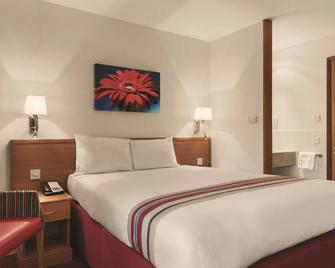 Ramada Cambridge - Cambridge - Bedroom