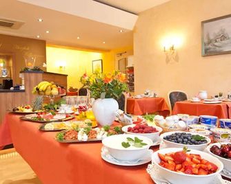 Engelhard Das Landhotel Garni - Kirchheim am Ries - Buffet