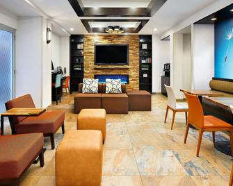 Fairfield Inn & Suites by Marriott New York Manhattan/Chelsea - New York - Lounge
