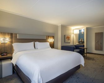 Holiday Inn Express & Suites Greensboro-(I-40 @ Wendover) By IHG - Greensboro - Ložnice