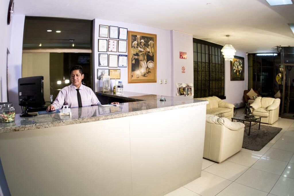 Pan American Hotel - לה פאז - דלפק קבלה