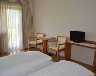 Hotel Greifenstein - Terlan