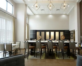 Hampton Inn & Suites Ponca City - Ponca City - Lobby