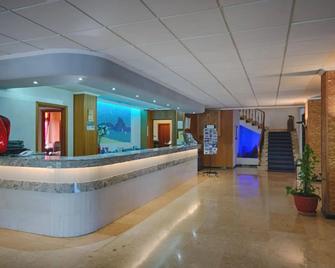 Hotel Abrat - Sant Antoni de Portmany - Vastaanotto