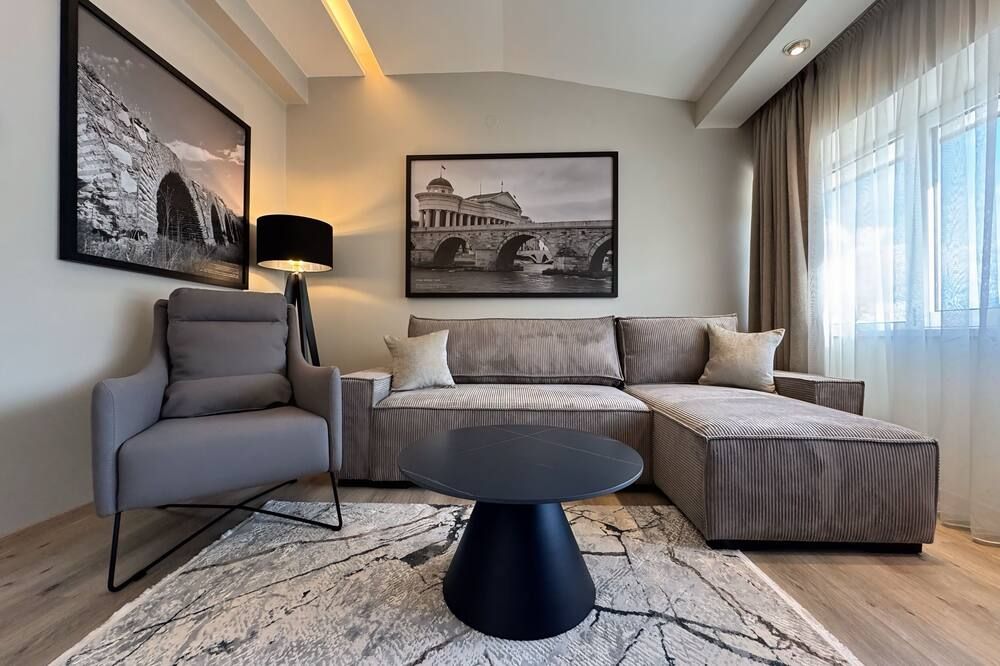 Queen's Hotel - Zebra Centre - סקופיה - סלון