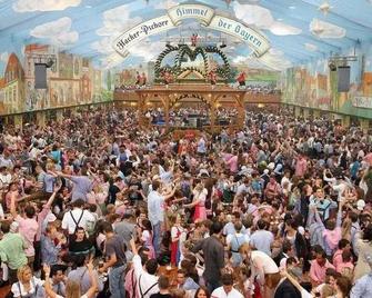 Festanation Oktoberfest Camp No.1 - München