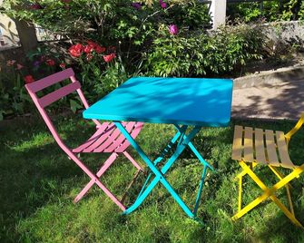 Warm and welcoming accommodation near the city center - Bourg-en-Bresse - Patio