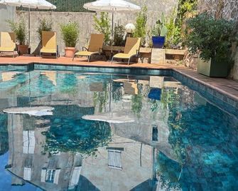 Grand Hôtel de Lyon - Vals-les-Bains - Piscine
