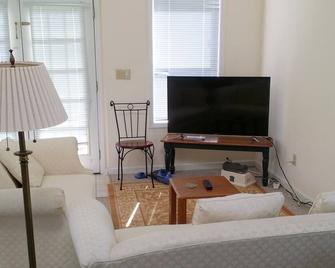 Chittenango Falls: House (3 Bedrooms) - Cazenovia - Sala de estar