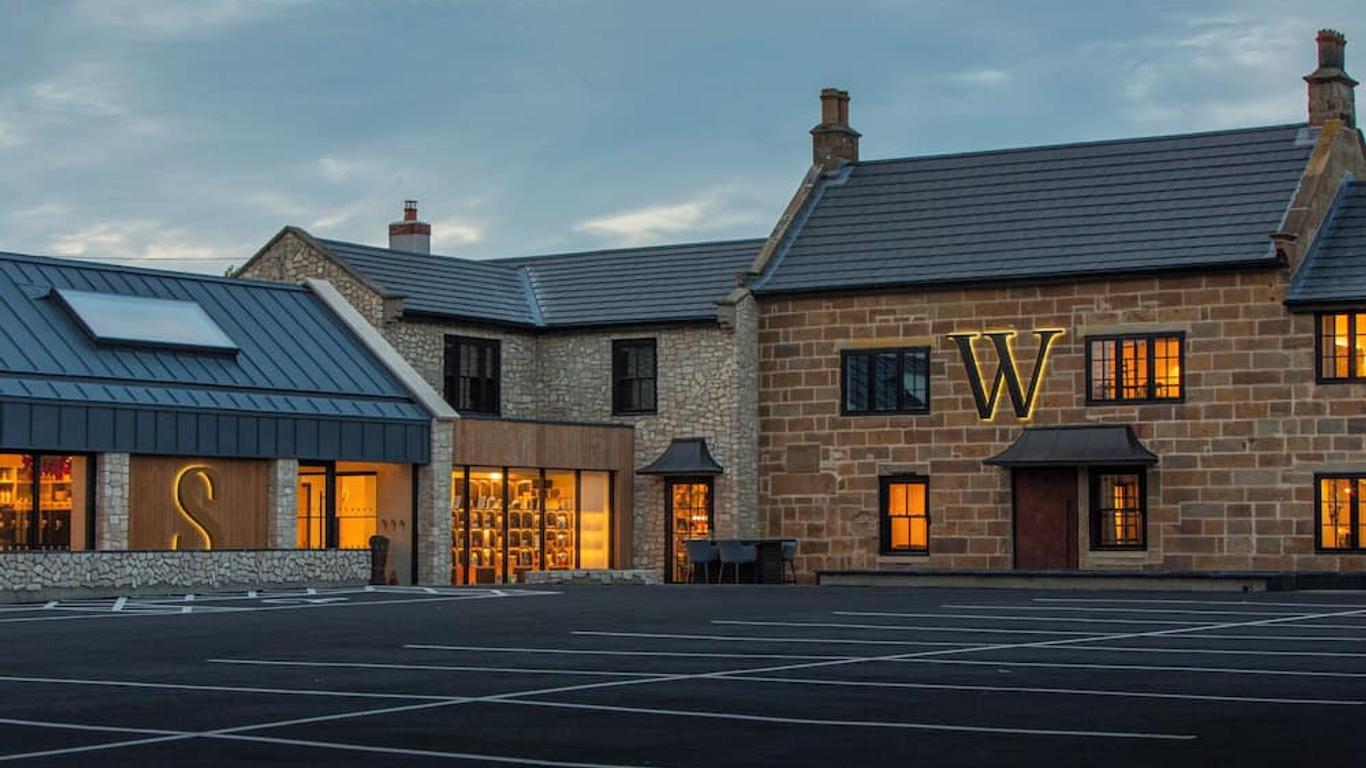 Wainstones Hotel
