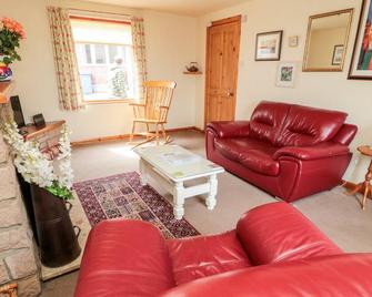 York Cottage - Wooler - Living room