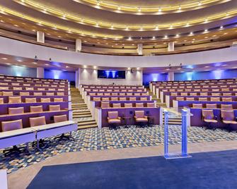 Crowne Plaza Princeton - Conference Center By IHG - Plainsboro - Sala de reuniones