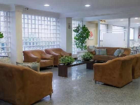 أوفت سان كونهادو هوتل - غويانيا - ردهة