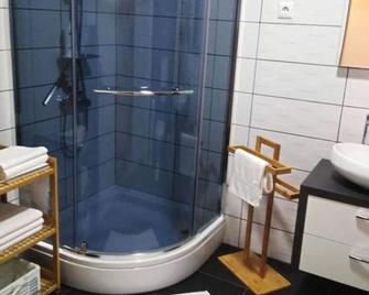 Apartment Buga Bilje - Bilje - Baño