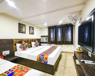 Fabhotel Nanda - Ludhiāna - Спальня