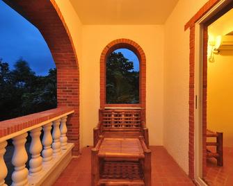 Amihan-Home - Boracay - Balkon