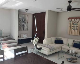 Elegant big house Nvo Vta - Nuevo Vallarta - Living room