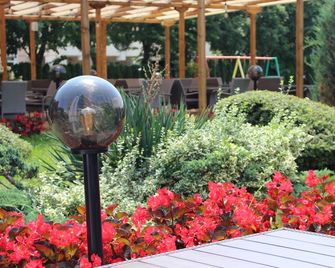 Aparthotel Marina Holiday Club & Spa - Pomorie - Patio