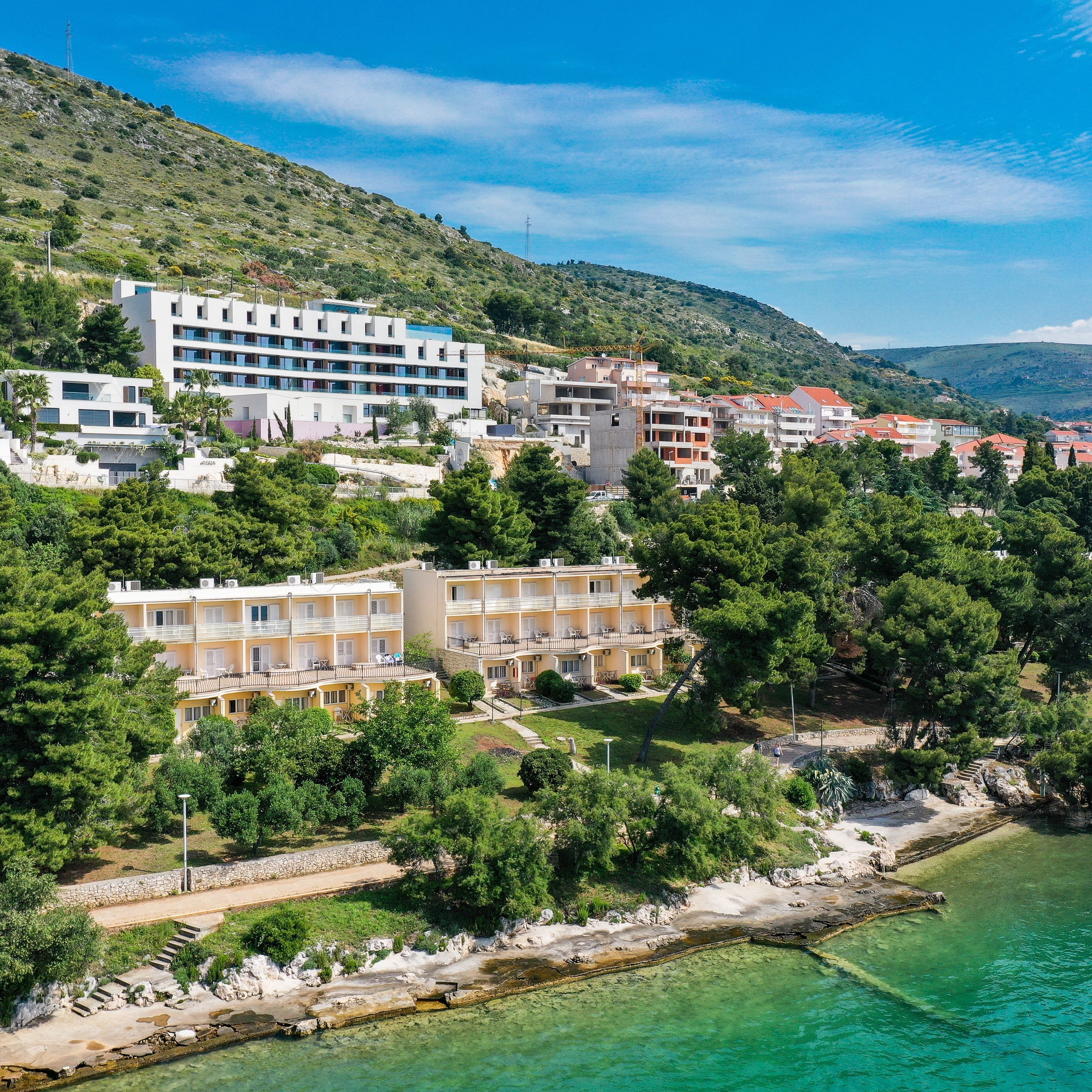 Hotel Val - Seget Donji - Budova