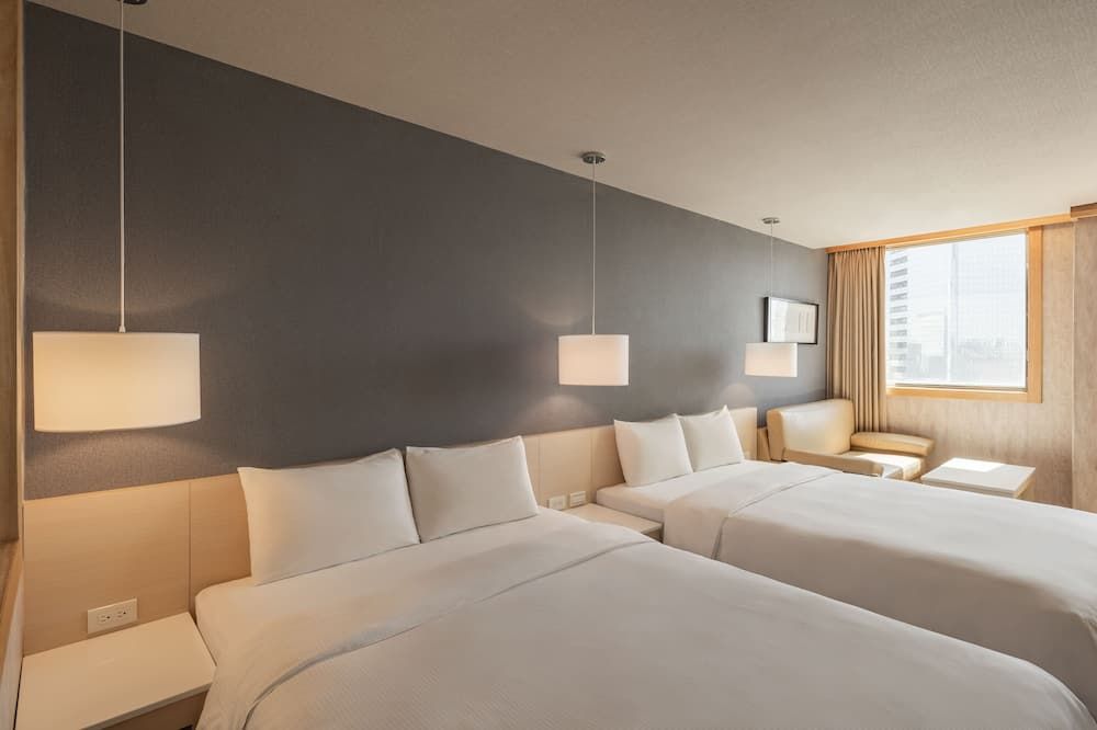 كايندنس هوتل جلوري بيير