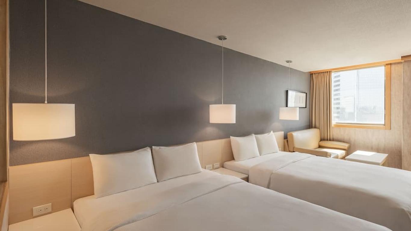 Kindness Hotel - Kaohsiung Guang Rong Pier