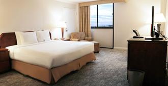 Ontario Airport Hotel & Conference Center - Ontario - Bedroom