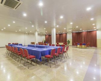 Eurosol Alcanena - Alcanena - Sala de reuniones