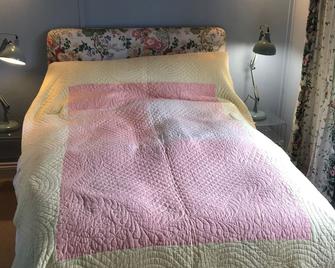 Peaceful and Rural - Newbury - Bedroom