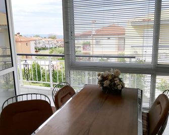 Hanioti Apartment - Chaniotis - Dining room