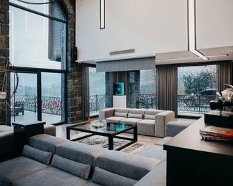 Çathan Art Hotel - Pazar - Living room