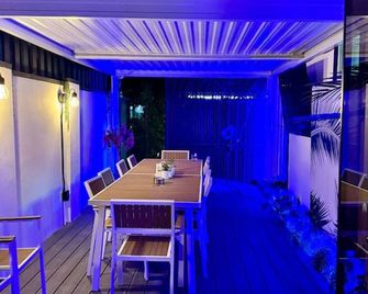 Luxury Villa with Private Spa - Phoenix