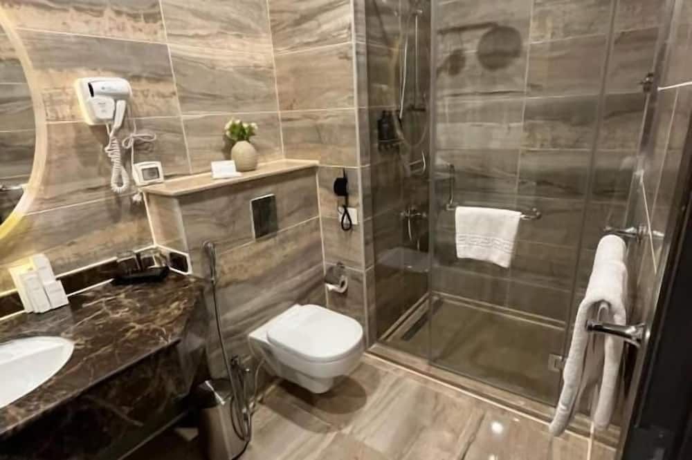 Tolip Olympic International City - New Cairo - Bathroom