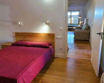 Casa moderna para 6 con piscina, chimenea, wifi y A/A en Costa Brava - ES-89-123 - Ventalló - Habitación