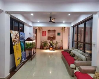 Hotel Mainak & Health Club - 布萊爾港 - 大廳