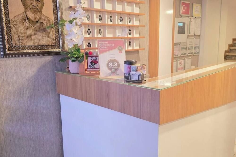 Hotel Altug - Isparta - Front desk
