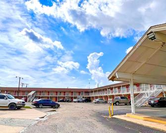 Thunderbird Motel Hillsboro - Hillsboro - Building