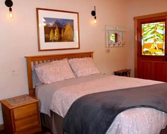 Quail Hollow, private studio - Sandy - Habitación