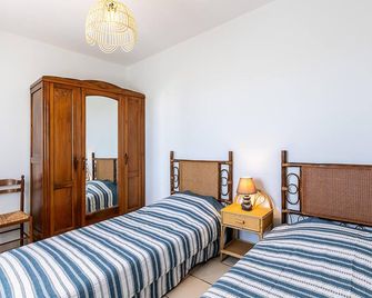 2 Bedroom Gorgeous Home In Serignan - Sérignan - Schlafzimmer