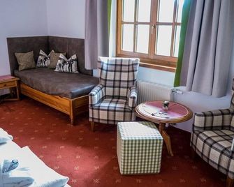 Familienhotel Gasthof Hinteregger - Bad Kleinkirchheim - Sala de estar